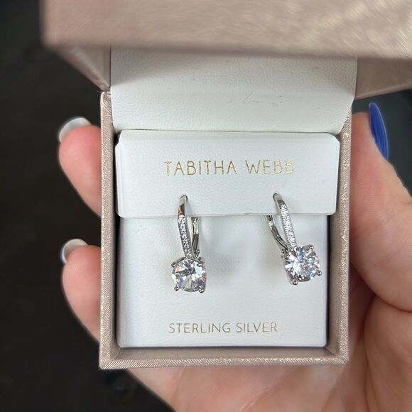 ✨ Sterling Silver Earrings✨ - Picture 4 of 4